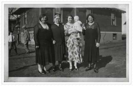 Ellen Julia Ivanauskas Antonich, Anna Bagdes Rozman, Theresa Zierenberg Hajdik Rozman holding Dorothy Rozman, Marie Petronele Tomko Zierenbergcirca 1931 Dombrosky Avenue Logan’s Ferry